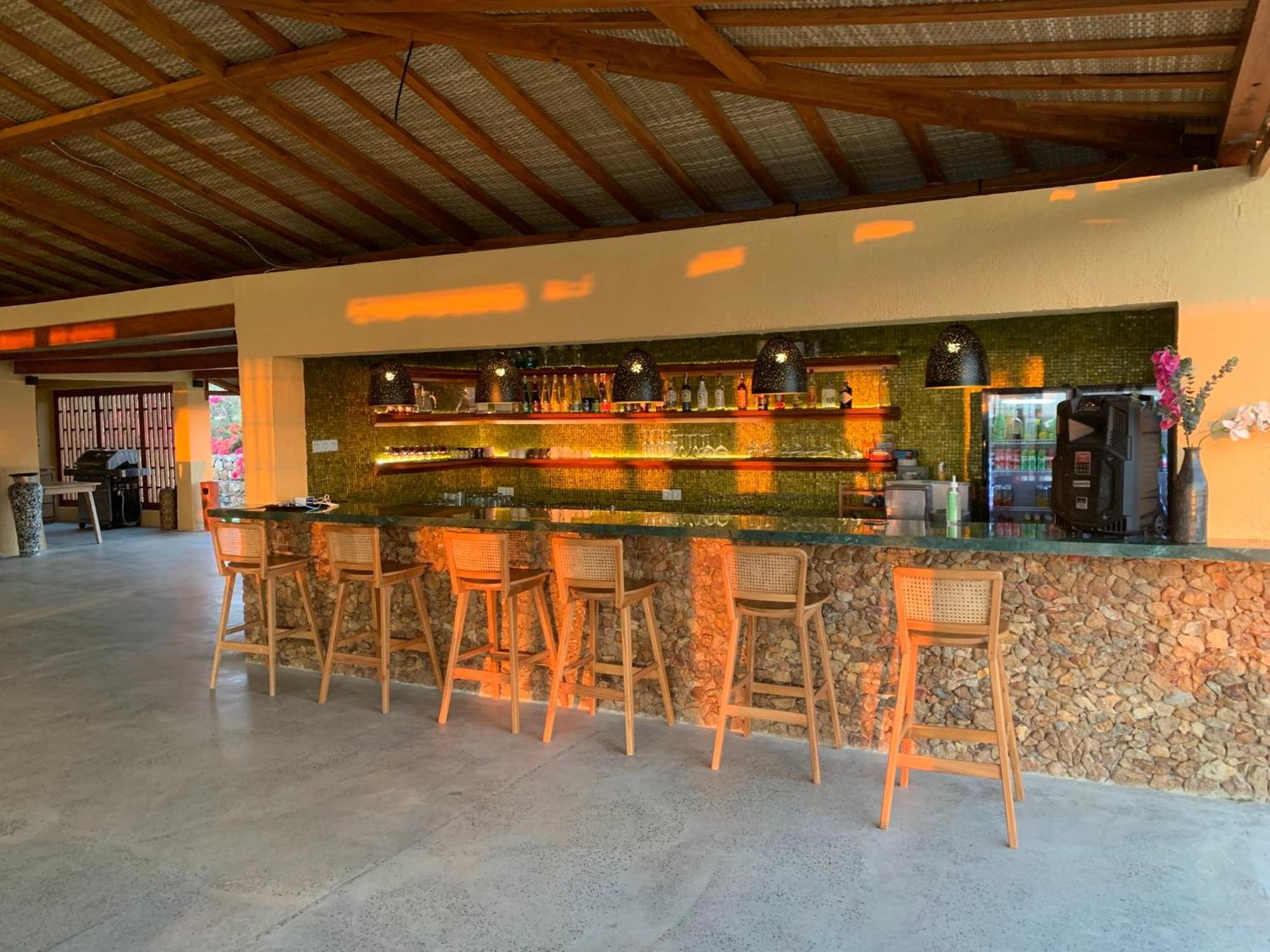 Lobster Bay Lombok Hotel Awang Екстериор снимка